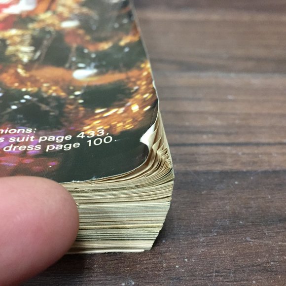 1975 Eatons Christmas Catalog Canada - Picture 3 of 16